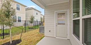 Beautiful 4bd/3.5ba Home! Upstairs Bonus Room & Faces Greenbelt in South Austin! Gallery 33