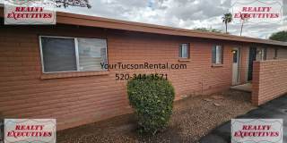April Move in Special - Country Club & Fort Lowell area - 2 Beds 1 bath with AC Gallery 4