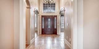 Gorgeous Rogers Home! Gallery 10