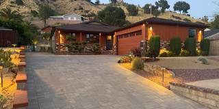 2746 North Kenneth Road Gallery 1