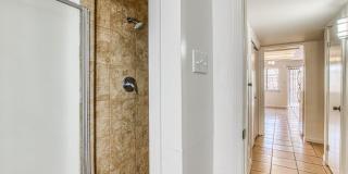 2012 Amy Sue Drive unit: B Gallery 32