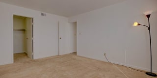 2 Bedroom, 2 Bath Gallery 11
