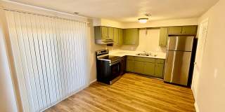 2 bed 1 1/2 bath condo Gallery 1