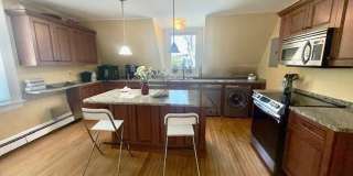 81 Church Street unit: 3 Gallery 2