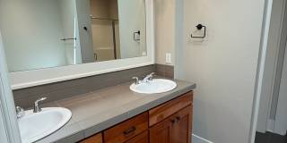 Stunning Contemporary townhome in Coveted Peterkort Woods, near St. Vincent's in Cedar Mill Stunning Contemporary townhome in Coveted Peterkort Woods, near St. Vincent's in Cedar Mill Gallery 28