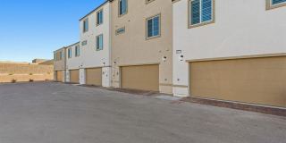 8667 Luxuriant Avenue Gallery 21