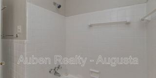 2207 Montclair Street Gallery 16