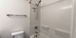 Rarely Available !  Beautiful 3-Bedroom Corner Unit – Pet Friendly & Spacious! Gallery 28