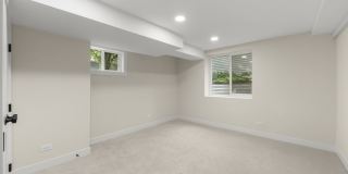285 Hill Avenue Gallery 14