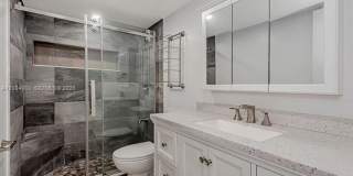 740 NW 105th Pl # A6 (A12004000) Gallery 20