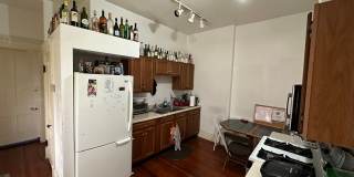 6 Bedroom House Available Next to UC Campus Gallery 5