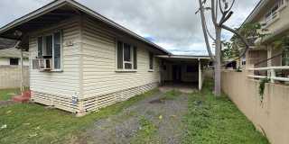 3 bdrm, 2 bath with a private yard Gallery 1