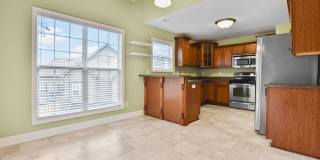 Dog Friendly Three Bedroom with Bonus! Gallery 10