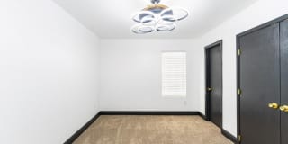4209 Redbud Ave Gallery 29