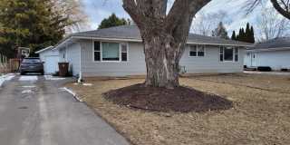917-919 Meadowview Drive - 919 Gallery 1