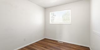 2 bedroom, 1 bathroom in Loveland. Gallery 16