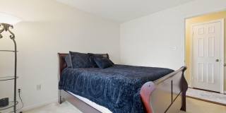 10208-C ASHBROOKE Court Gallery 33