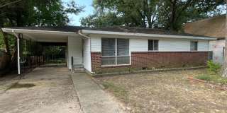 Spacious 4-Bed 2-Bath Home for Rent Gallery 1