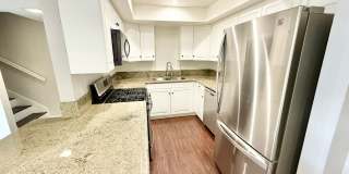 Beautiful 3 bed/3 bath In Costa Mesa Gallery 9