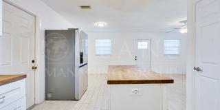 Say Goodbye to Electric Bills & Hurricane Outages with a Solar-Powered Home Gallery 10