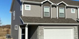 Fabulously Beautiful Townhome in NW Ankeny Gallery 1