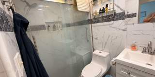 Spacious Westside 2 Bedroom with Balcony, Upgraded Bathrooms & 2 Gated Parking Spaces Gallery 6