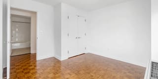 The Brooklyner Gallery 13