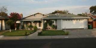 Charming 3BR House in Stockton Gallery 1