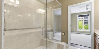 250 Daniel Burnham Square Gallery 20