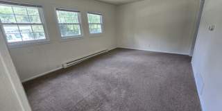 1025 Bradley Ln Gallery 6