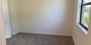 21065 NE 8th Ave Gallery 18