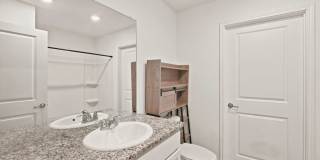 Beautiful 4-Bedroom Home with Golf & Clubhouse Access Gallery 23