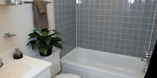 Beechmont Towers Apartments Gallery 11