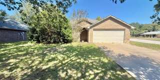 Spacious 3-bed/2-bath on corner lot! Spacious 3-bed/2-bath on corner lot! Gallery 1