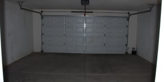 3 Bedroom Home, garage, fenced yard. Gallery 16