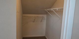 450 Abbotsleigh Court - 1 Gallery 14
