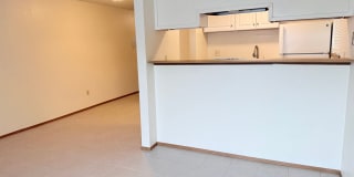 University West Gallery 32