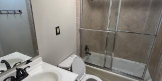 2 Bed 1 Bath condo in gated community! Gallery 9