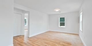 Beautifully Updated Two Bedroom Townhouse! Beautifully Updated Two Bedroom Townhouse! Gallery 14