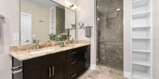 East Austin 2 Bed 2 Bath Condo with Flex Room! Gallery 17