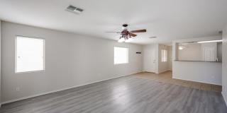 16034 W Winchcomb Drive Gallery 15