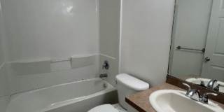 936 Eisenhower Boulevard Gallery 10