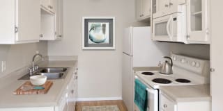 eaves Lake Forest Gallery 11