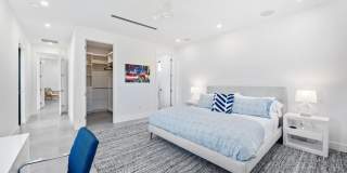 743 S Lake Avenue Gallery 25