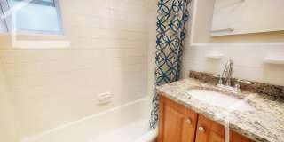 Great Location with Heat/HW Incl! Brookline 2-Bed/1-Bath for 9/1 Move-In Gallery 10