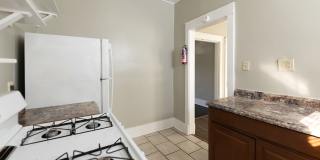 Hawthorne Street Gallery 44