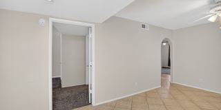 Modern Updated Tempe Townhome Near ASU & Downtown with Resort-Style Amenities Gallery 15