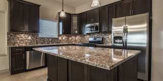 Stylish & Spacious Eastside Home with Stunning Modern Kitchen Gallery 10