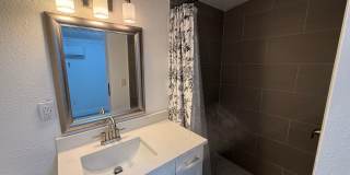 Charming 4-Bed Home with Bonus Room in Tampa! Landscaping/Utilities Included. Available Now!! Gallery 7
