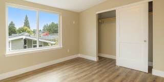 Your Bend Retreat: Spacious End Unit Townhouse with Pilot Butte Views Gallery 18